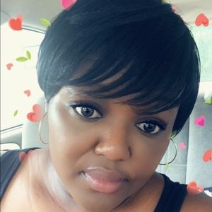 Meet your Posher, Rachelle